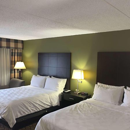 Hotel Wyndham Garden Totowa Exterior foto