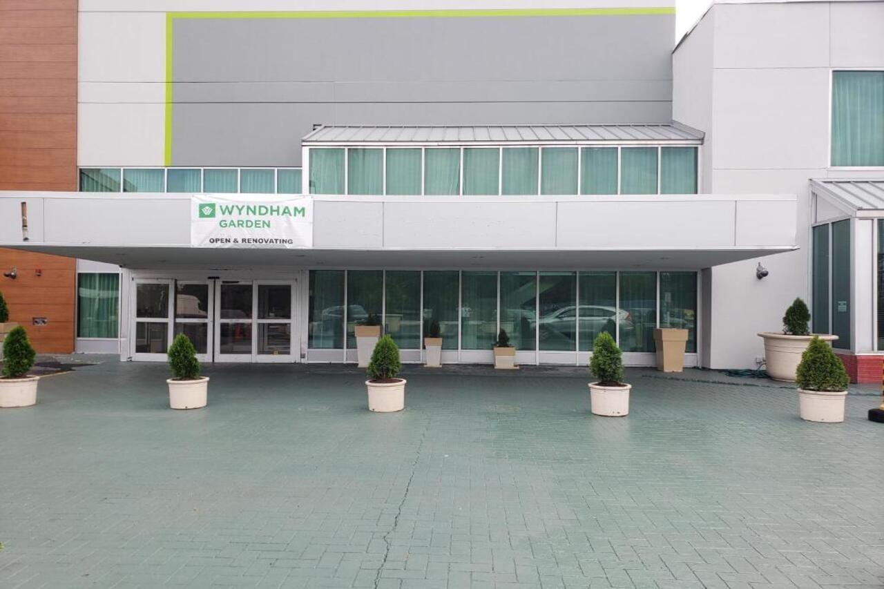 Hotel Wyndham Garden Totowa Exterior foto