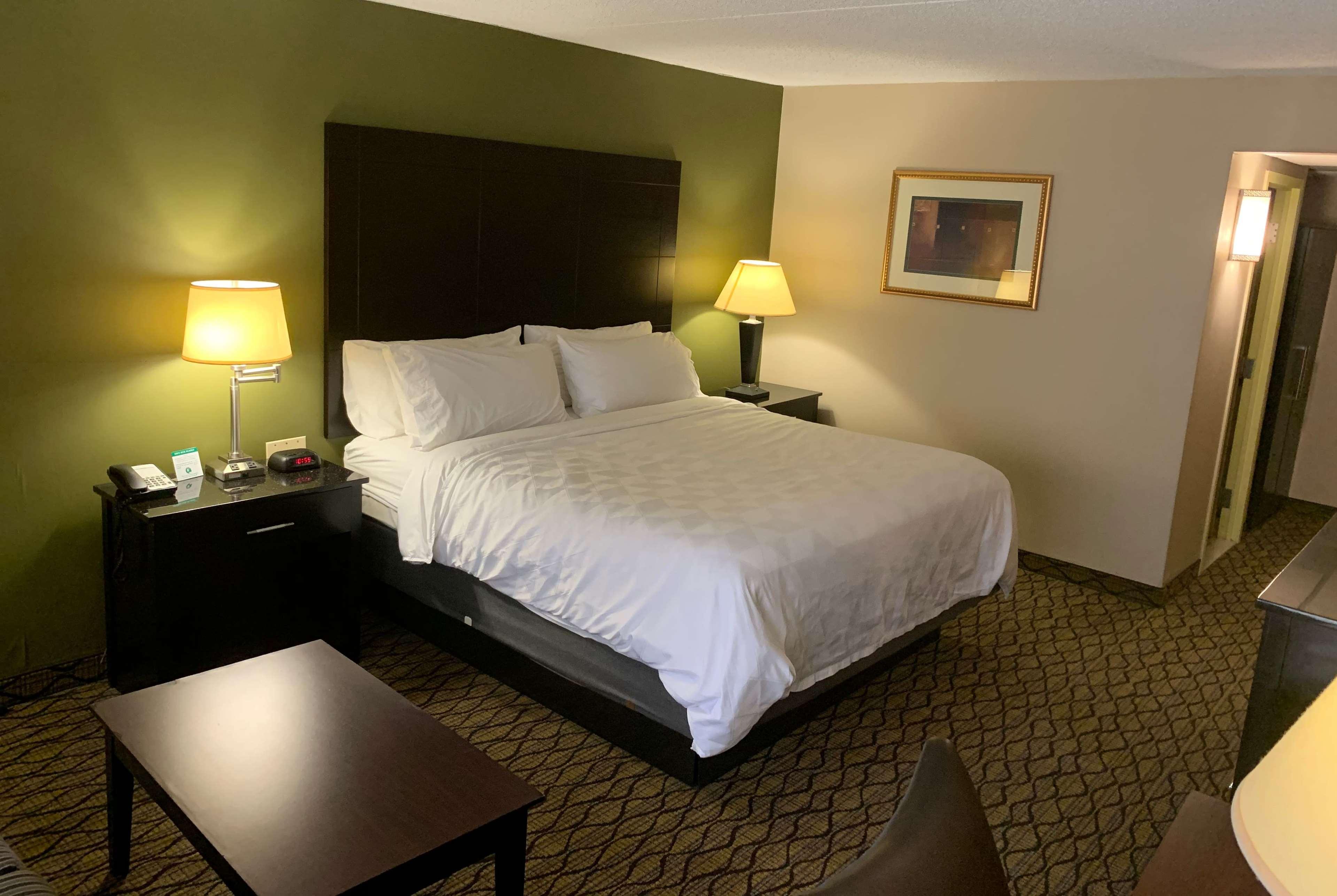 Hotel Wyndham Garden Totowa Exterior foto